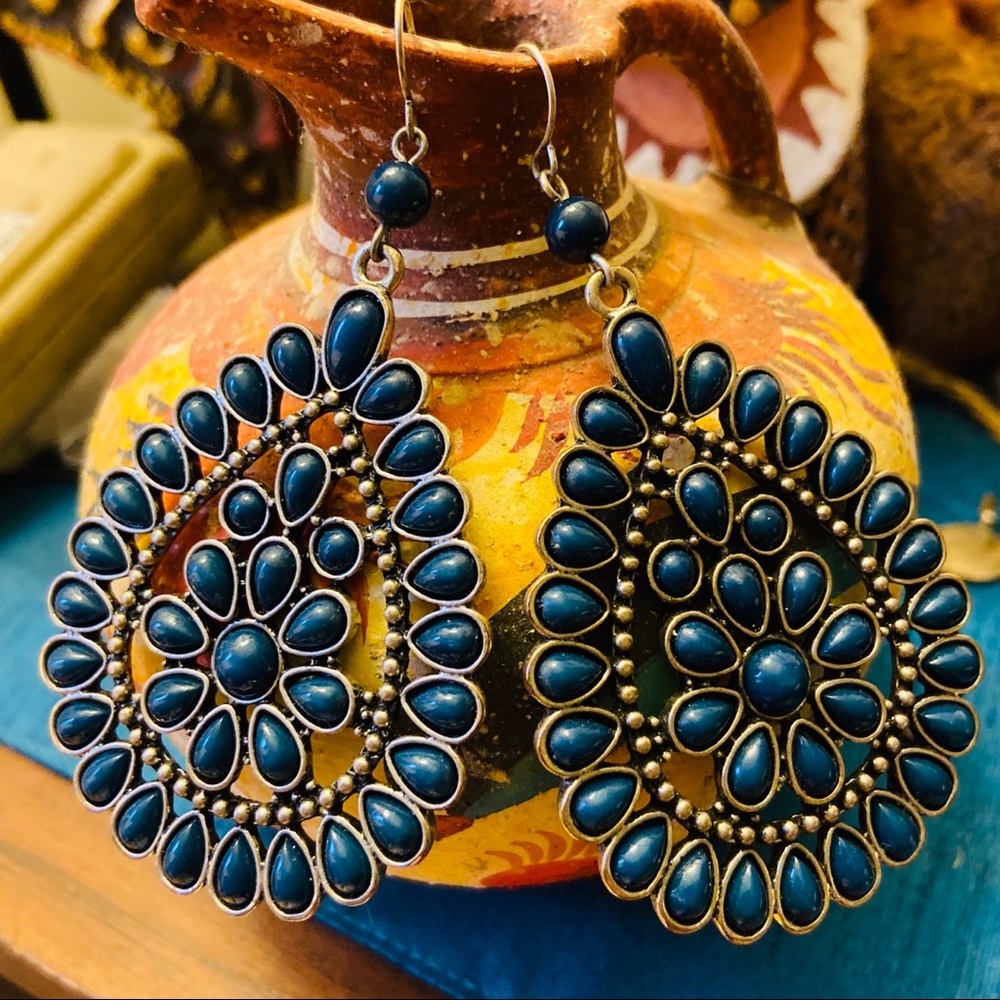 Blue beaded teardrop dangle earrings